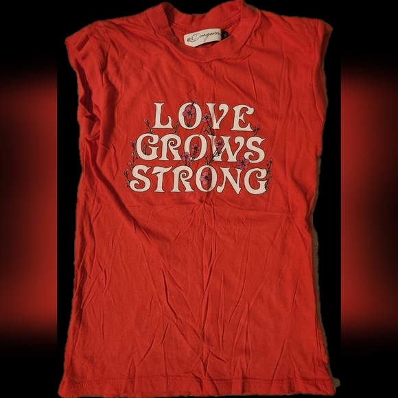 Girl dangerous orange womens tshirt love grows strong front sign size xs - Picture 4 of 11
